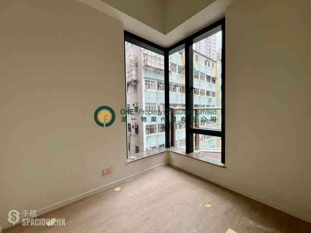 Sai Ying Pun - Des Voeux W Residence 08
