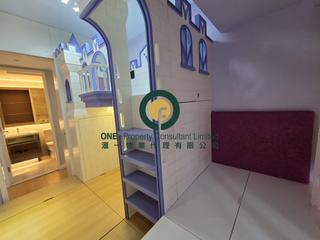 Sai Ying Pun - The Nova 07