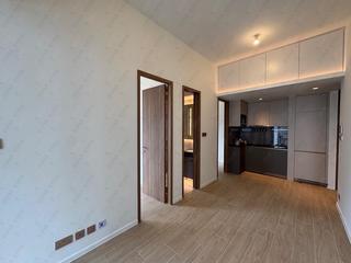 Sai Ying Pun - Des Voeux W Residence 02