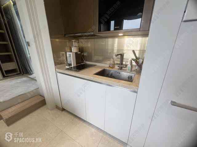 Sai Ying Pun - 63, Pokfulam Emerald House (Tower 2) 02
