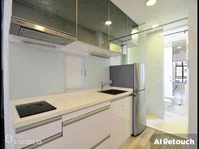 Mid Levels Central - Good View Court 06