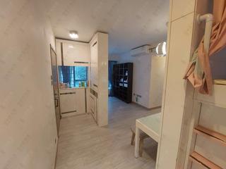 Mid Levels West - Peaksville Block 1 05