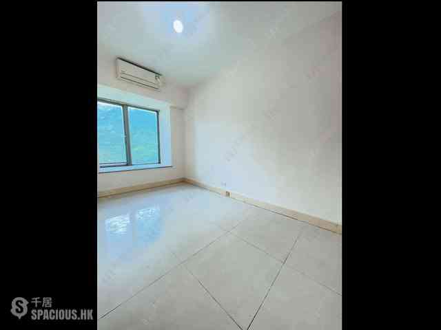 Tung Chung - Seaview Crescent Block 3 09