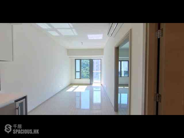 Wong Chuk Hang - The Southside Phase 1 Southland Tower 1A 01