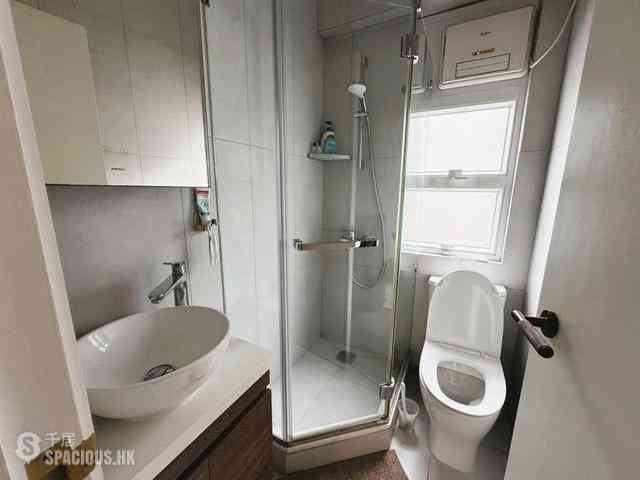 Sai Ying Pun - Golden Phoenix Court 06