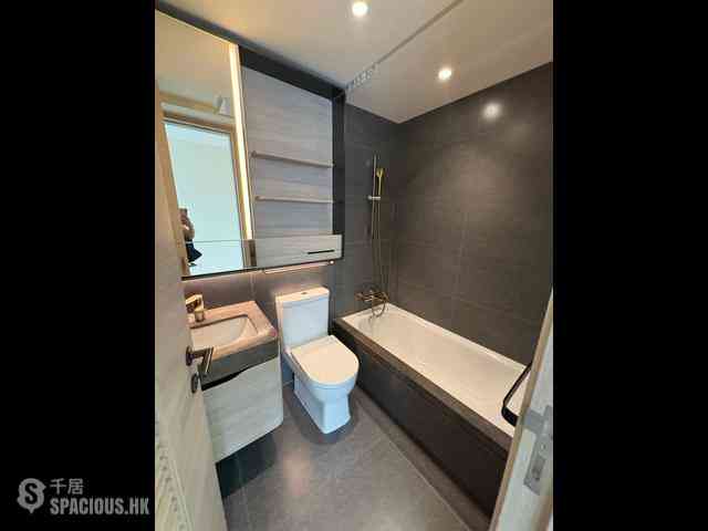 North Point - Fleur Pavilia Tower 2 04