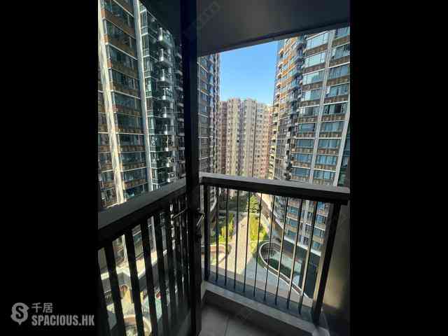 North Point - Fleur Pavilia Tower 2 07