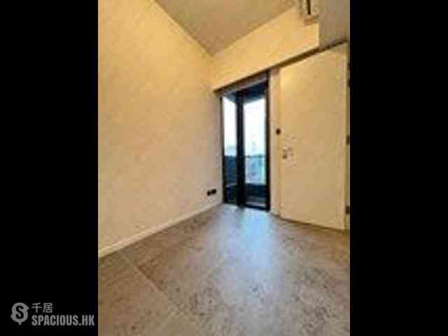 Sai Ying Pun - Bohemian House 02