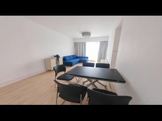 Quarry Bay - The Orchards Block 2 03