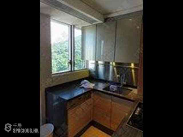 Kennedy Town - Cadogan 08