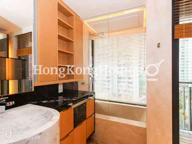 Mid Levels Central - Gramercy 04