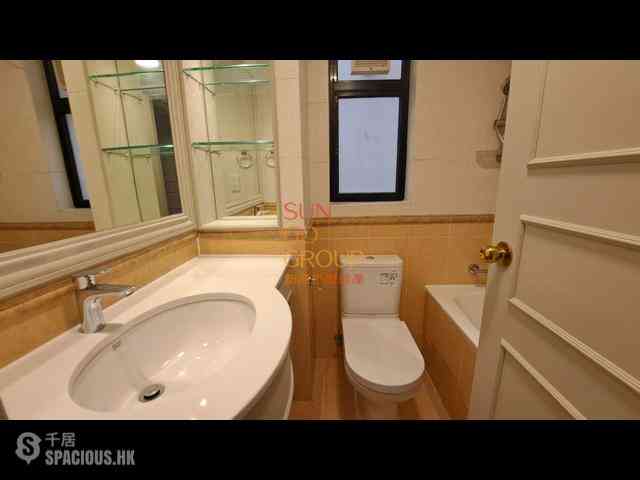 Mid Levels Central - 62B, Robinson Road 12