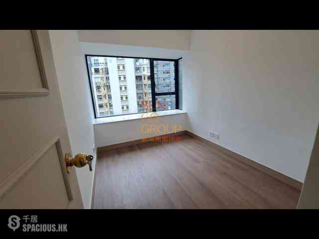 Mid Levels Central - 62B, Robinson Road 05