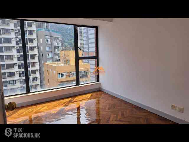 Mid Levels Central - 62B, Robinson Road 06