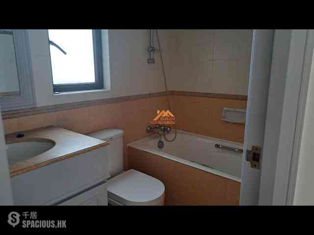 Mid Levels Central - 62B, Robinson Road 11