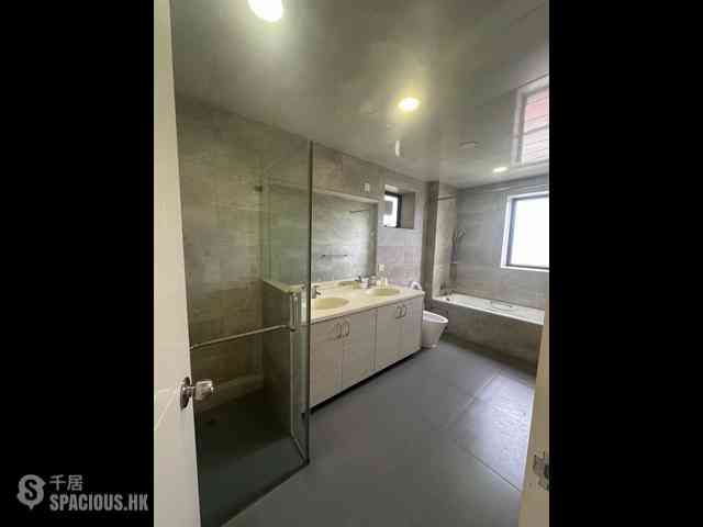 Mid Levels Central - Kennedy Heights 12
