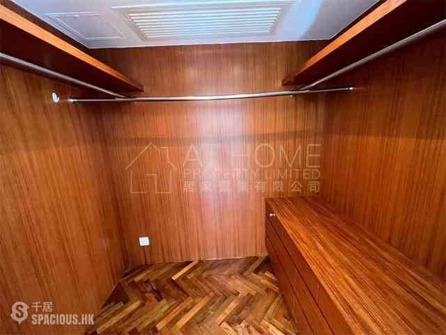 Mid Levels Central - 62B, Robinson Road 05
