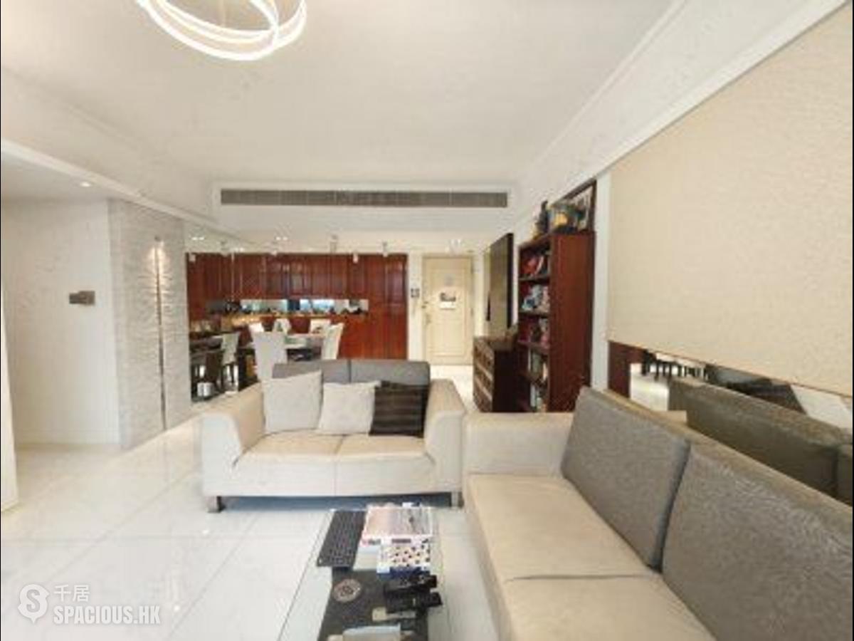 Wan Chai - Convention Plaza Apartments 01