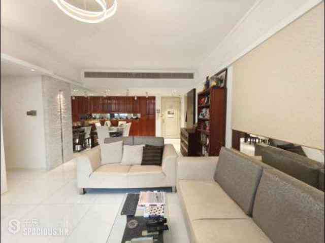 Wan Chai - Convention Plaza Apartments 01
