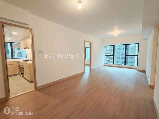 Mid Levels Central - 62B, Robinson Road 01