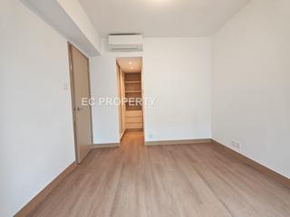 Mid Levels Central - 62B, Robinson Road 05