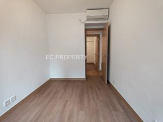 Mid Levels Central - 62B, Robinson Road 09