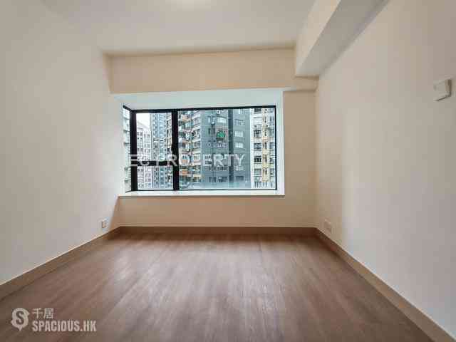 Mid Levels Central - 62B, Robinson Road 04