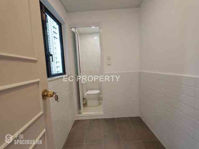 Mid Levels Central - 62B, Robinson Road 15