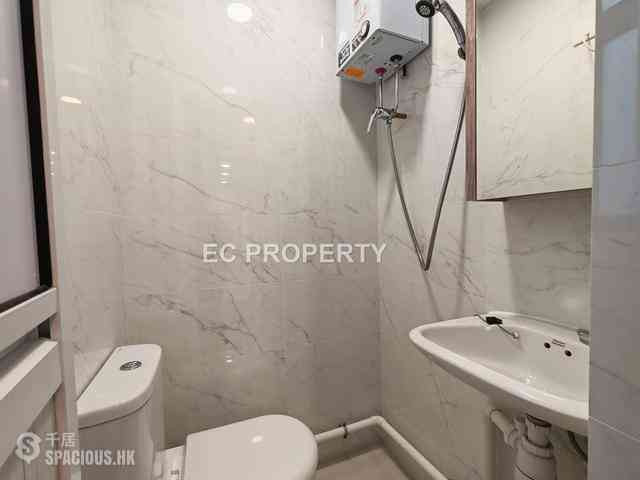 Mid Levels Central - 62B, Robinson Road 16