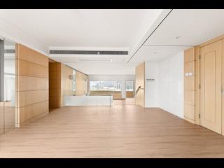 Mid Levels Central - Garden Terrace 05