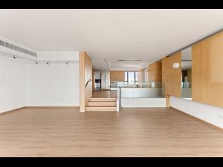 Mid Levels Central - Garden Terrace 06
