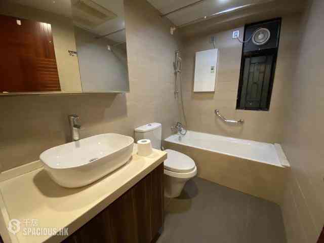 Mid Levels Central - Vantage Park 12