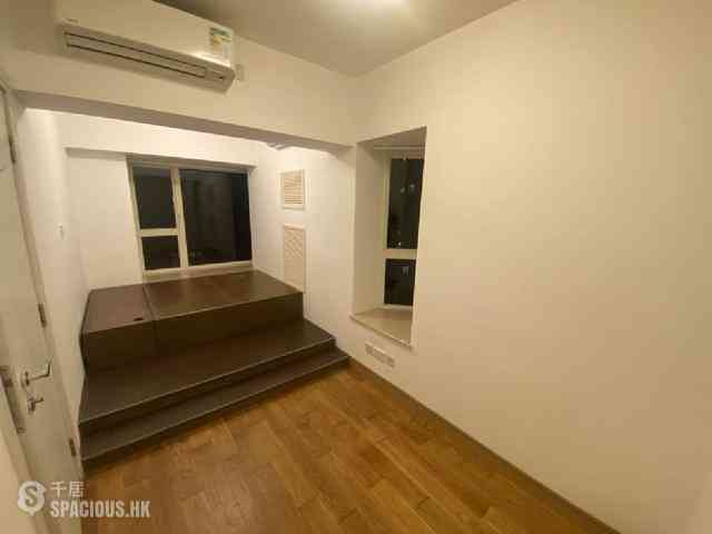 Soho - Centrestage 17