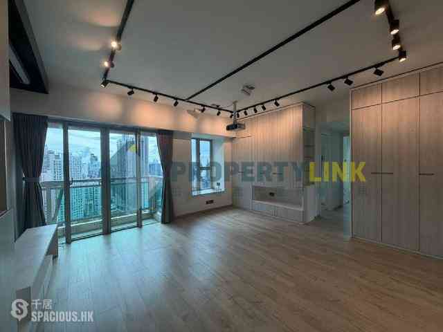 Sai Ying Pun - Centre Place 02