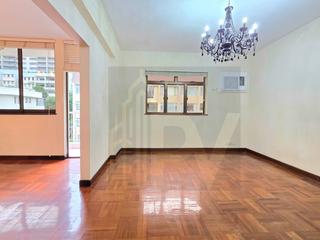 Happy Valley - Antonia House 03