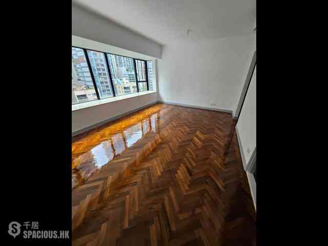 Mid Levels Central - 62B, Robinson Road 02