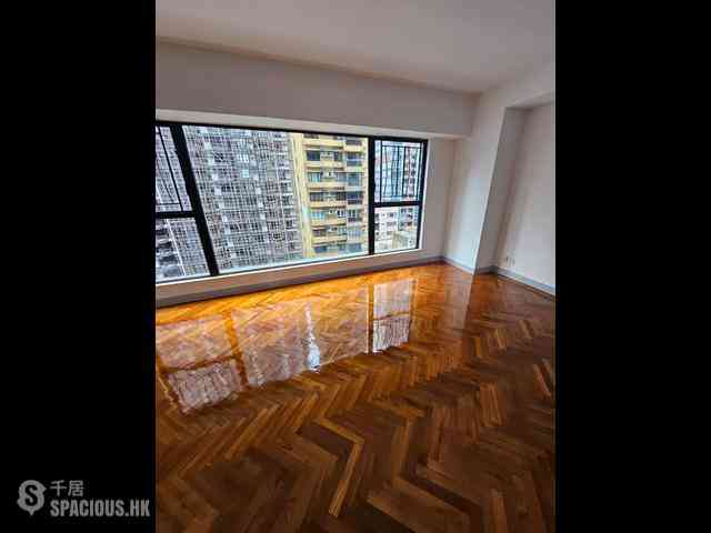 Mid Levels Central - 62B, Robinson Road 07