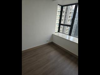 Mid Levels Central - 62B, Robinson Road 02