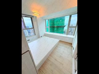 Sai Ying Pun - Centre Place 09