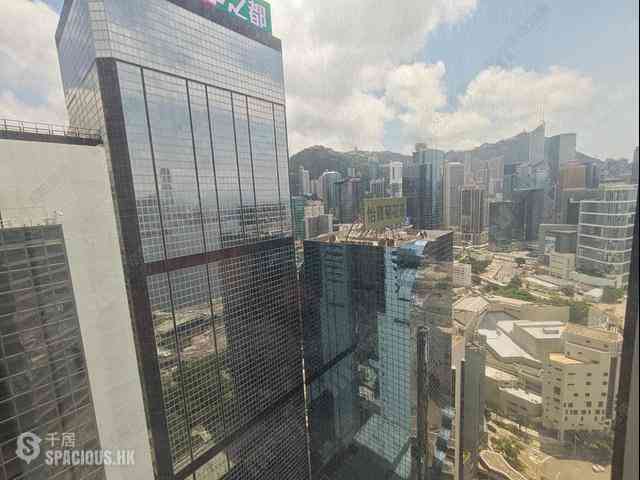 Wan Chai - Convention Plaza Apartments 07