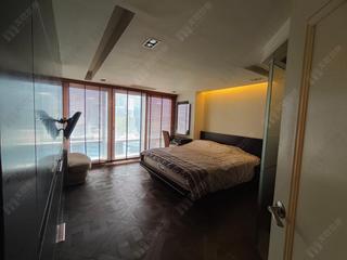 Wan Chai - Convention Plaza Apartments 03
