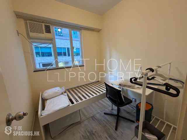 Mid Levels West - Bonanza Court 04