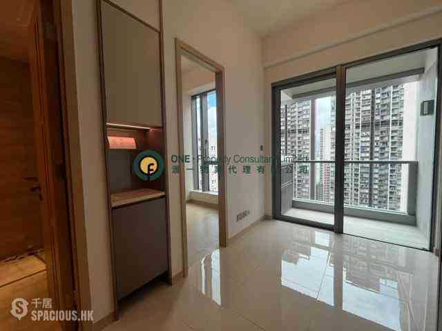 Sai Ying Pun - Upper Manor 02