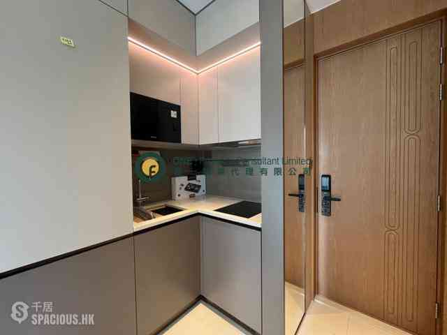 Sai Ying Pun - Upper Manor 04