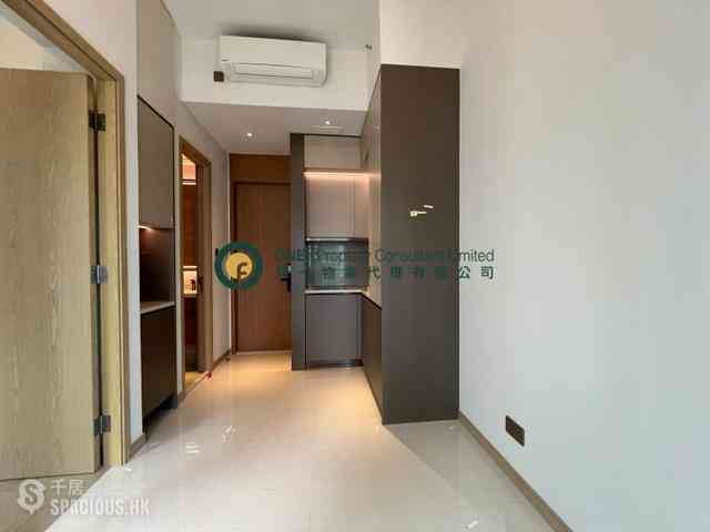Sai Ying Pun - Upper Manor 02