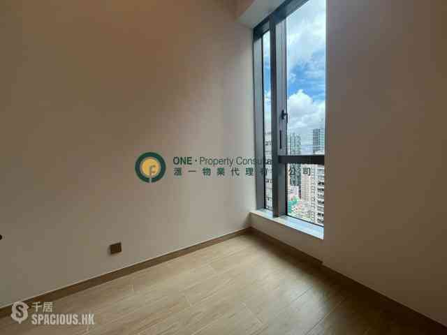 Sai Ying Pun - Upper Manor 06