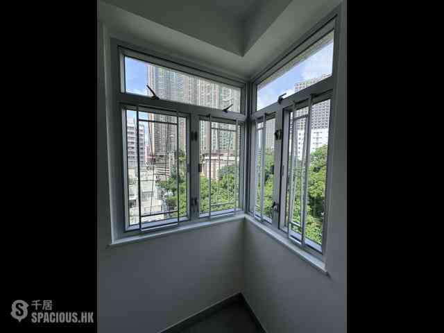 Kennedy Town - Pearl Court 01