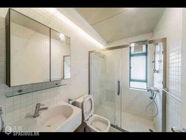 Mid Levels Central - Hillsborough Court Block 1 16