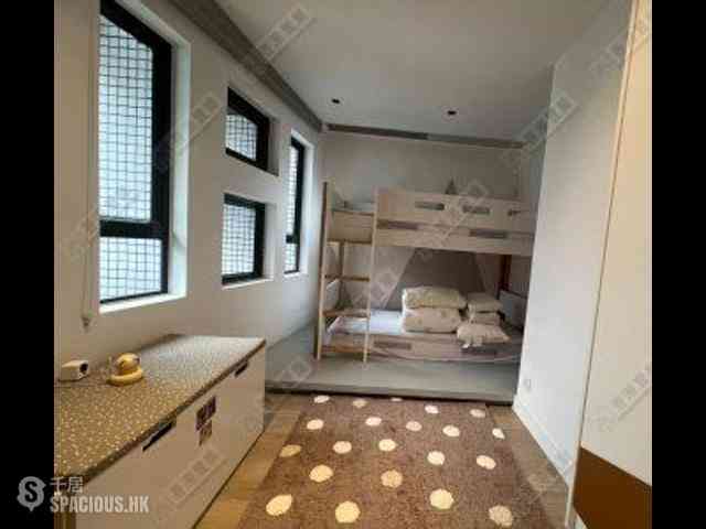 Mid Levels Central - Birchwood Place 04