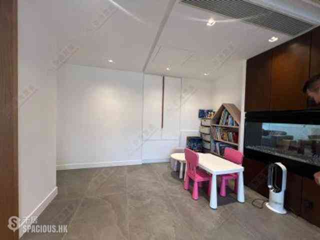 Mid Levels Central - Birchwood Place 10